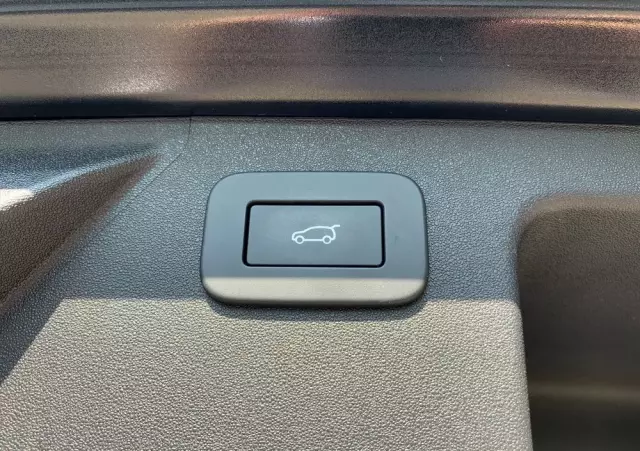 LAND ROVER Discovery Sport D200 Dynamic HSE