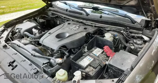 MITSUBISHI L200 2.4 d DC Intense Plus EU6