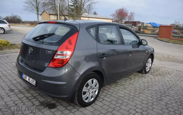 HYUNDAI I30 1.4 blue Comfort