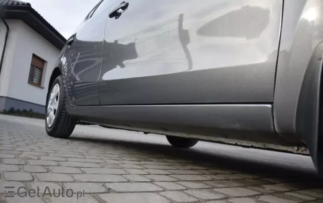 HYUNDAI I30 1.4 blue Comfort