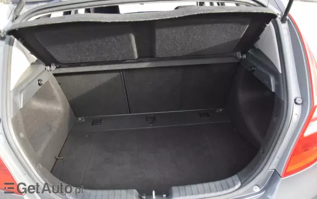 HYUNDAI I30 1.4 blue Comfort