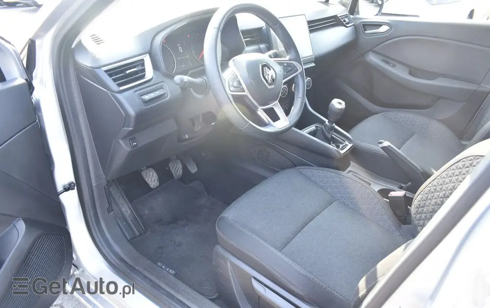 RENAULT Clio 1.0 TCe Equilibre
