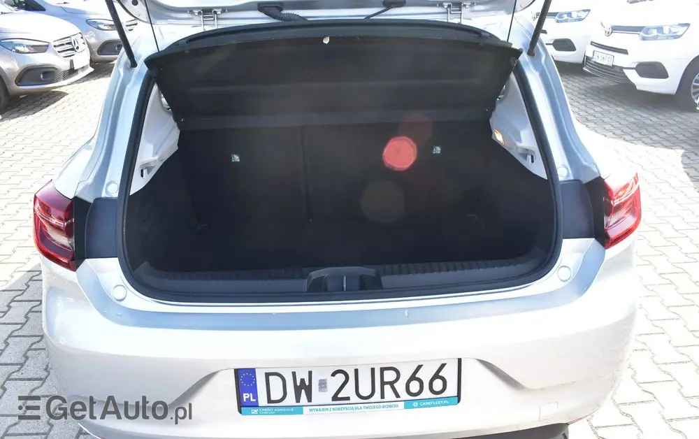 RENAULT Clio 1.0 TCe Equilibre