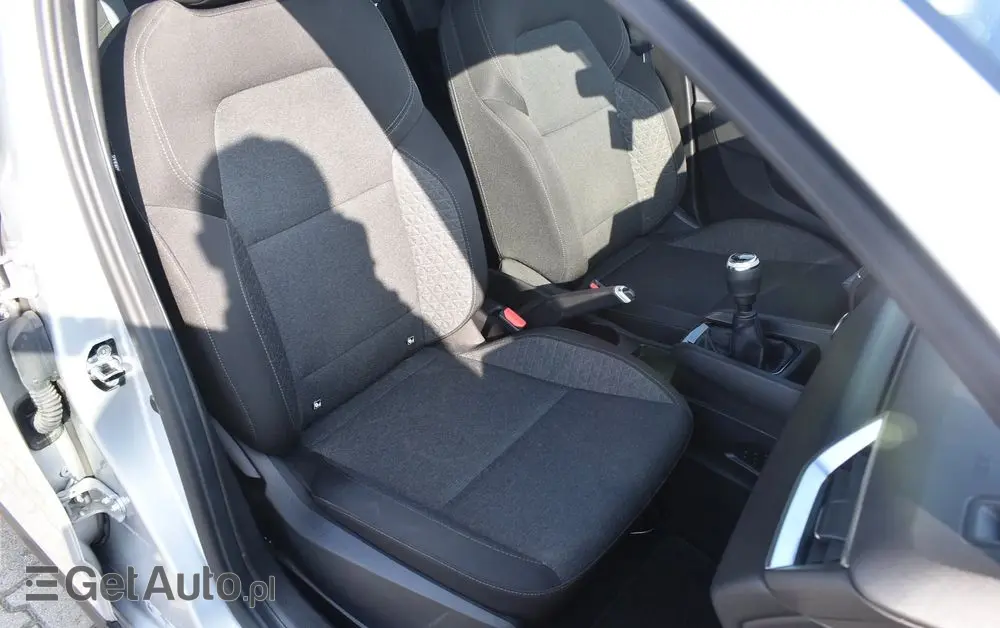 RENAULT Clio 1.0 TCe Equilibre