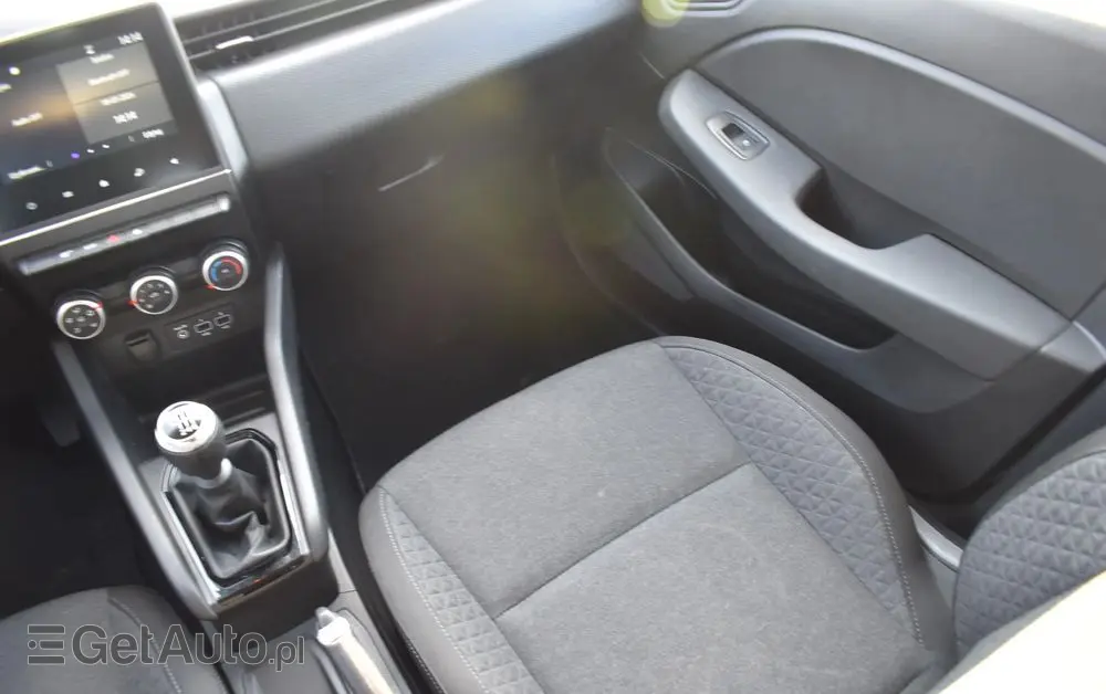 RENAULT Clio 1.0 TCe Equilibre