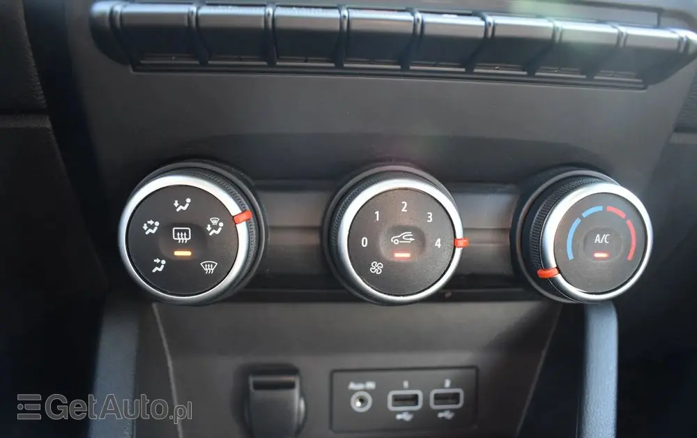 RENAULT Clio 1.0 TCe Equilibre