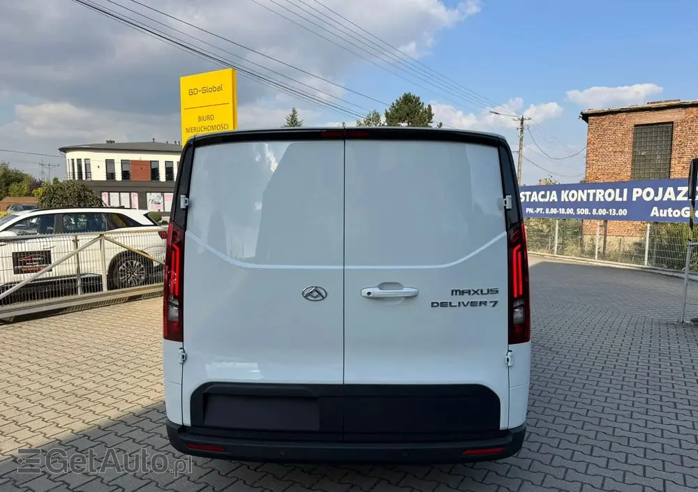 MAXUS Deliver 7 