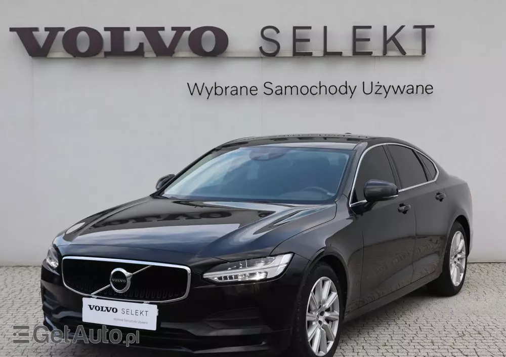 VOLVO S90 D4 Momentum