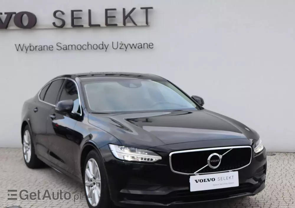 VOLVO S90 D4 Momentum