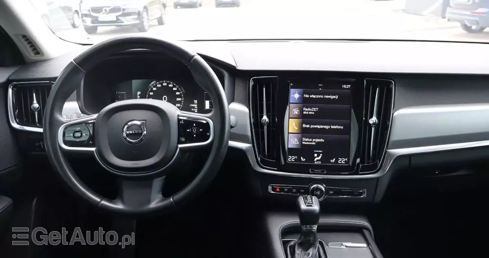 VOLVO S90 D4 Momentum