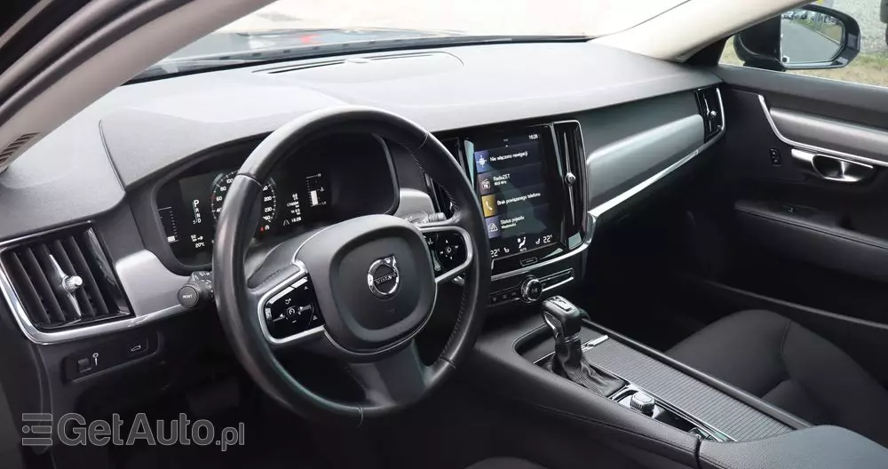 VOLVO S90 D4 Momentum