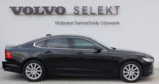VOLVO S90 D4 Momentum