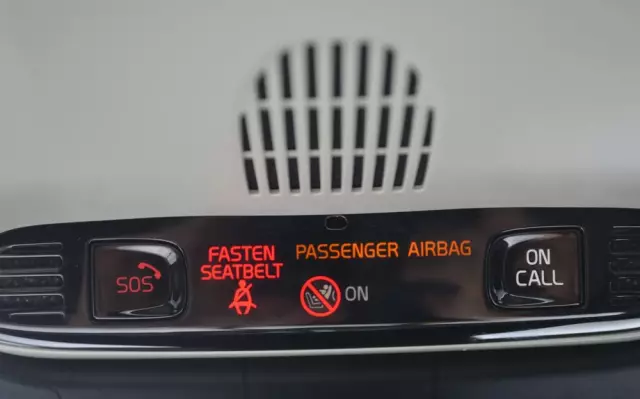 VOLVO S90 D4 Momentum