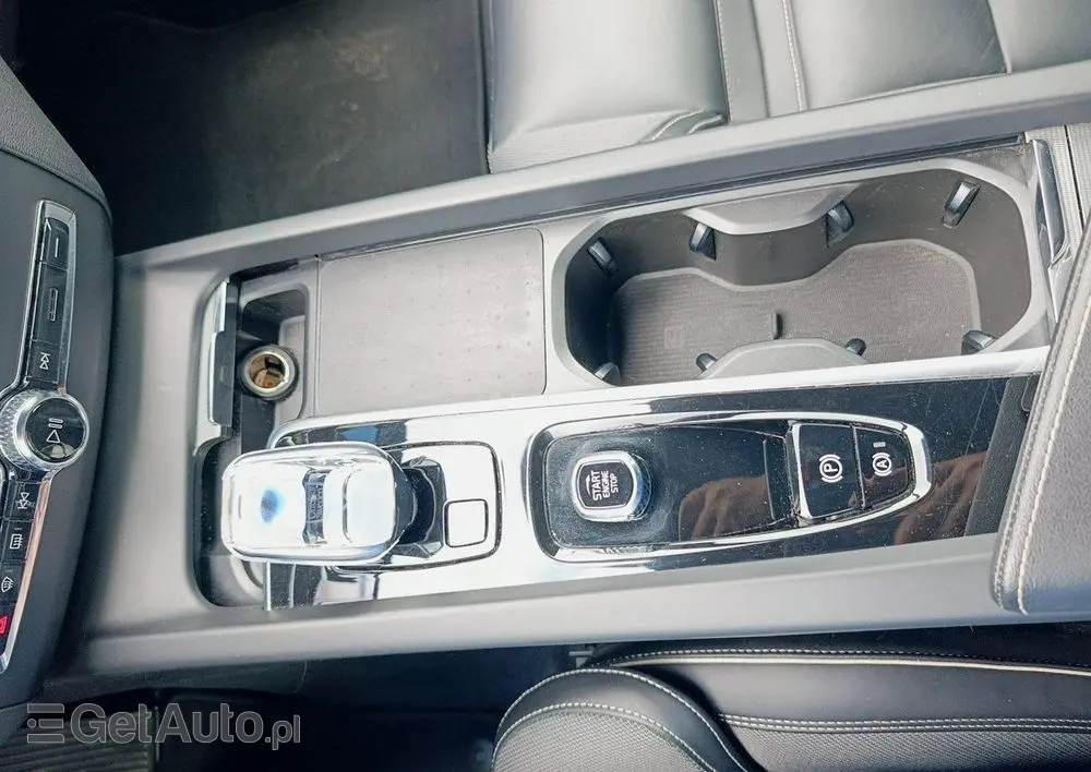 VOLVO XC 60 