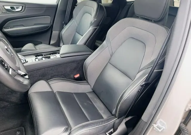 VOLVO XC 60 