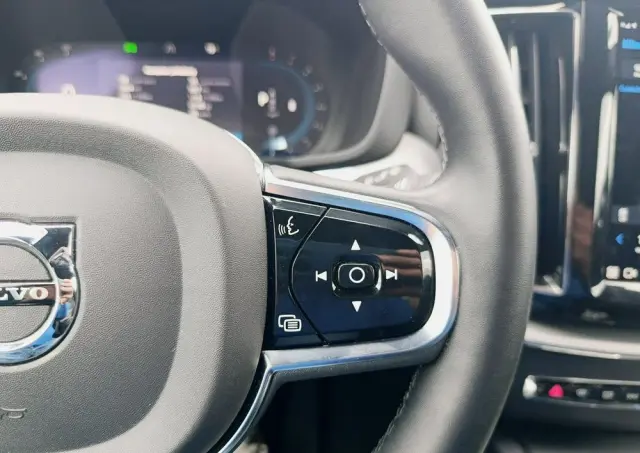 VOLVO XC 60 