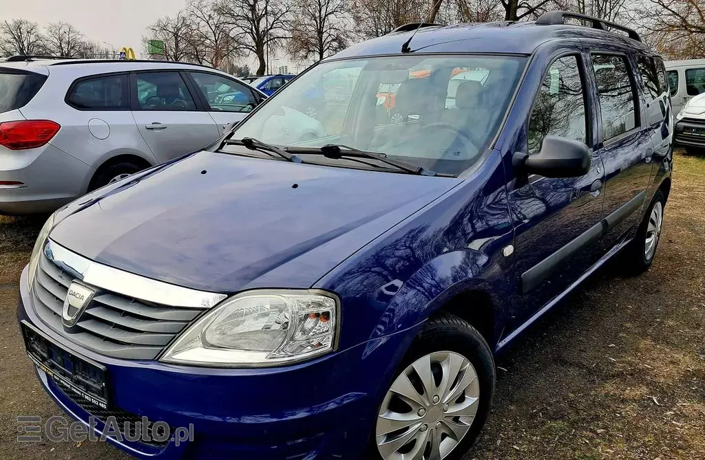 DACIA Logan 