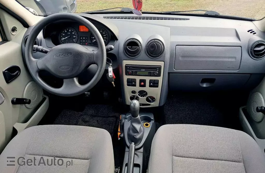 DACIA Logan 