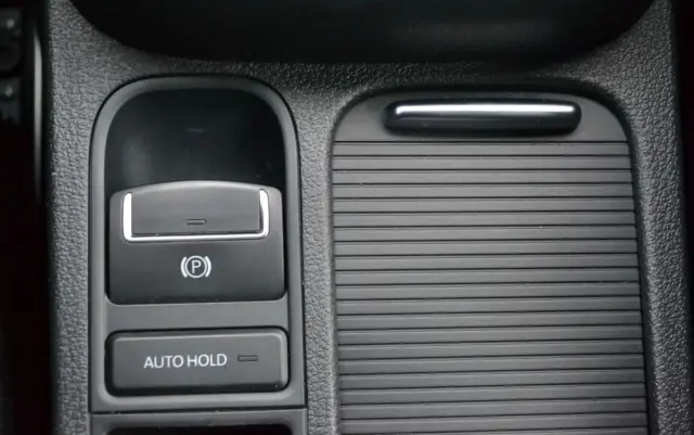 VOLKSWAGEN Tiguan 2.0 TDI DPF 4Motion Sport & Style