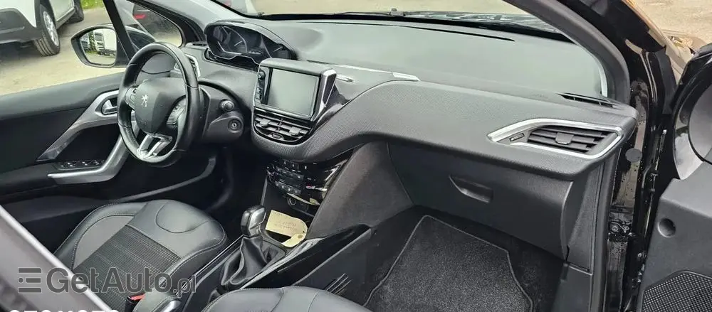 PEUGEOT 2008 1.5 BlueHDi Allure