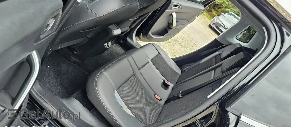 PEUGEOT 2008 1.5 BlueHDi Allure