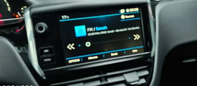 PEUGEOT 2008 1.5 BlueHDi Allure