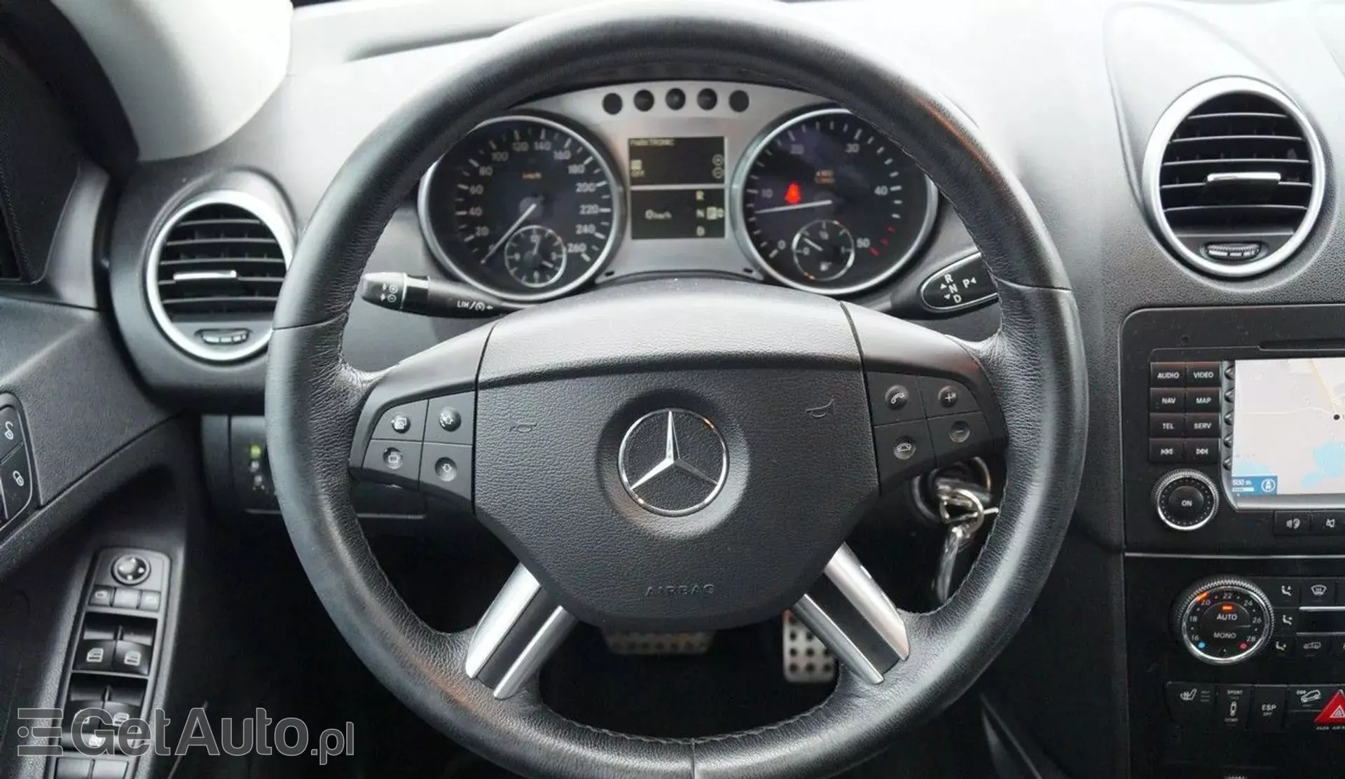 MERCEDES-BENZ Klasa M 