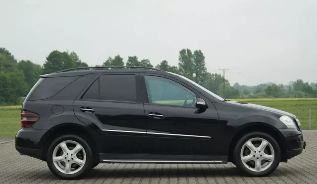 MERCEDES-BENZ Klasa M 