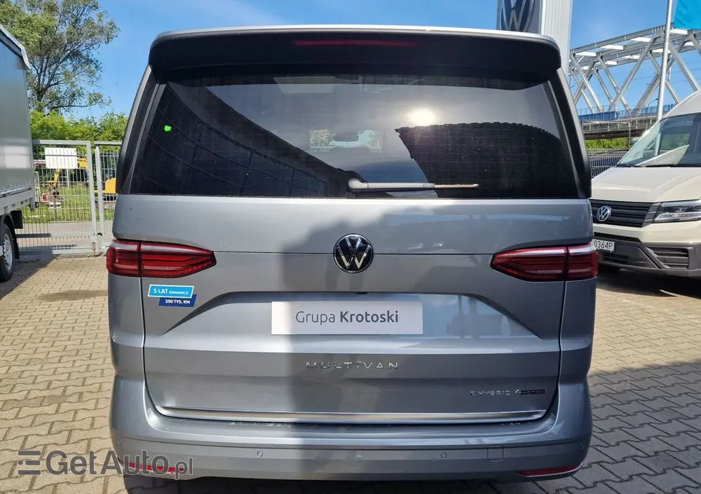 VOLKSWAGEN Multivan 