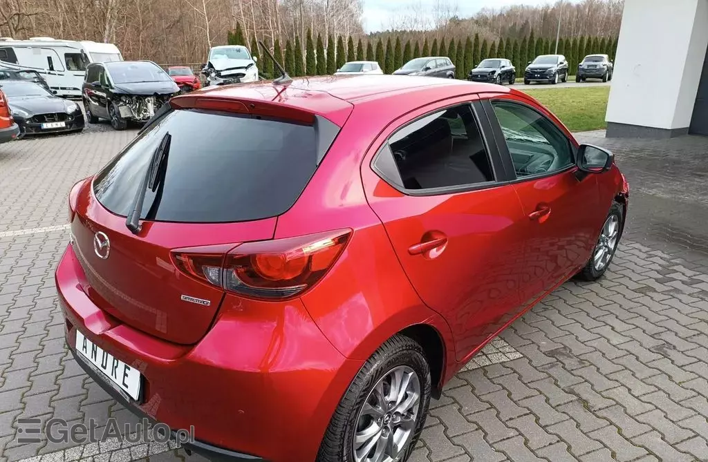 MAZDA 2 