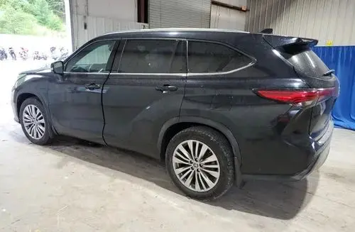 TOYOTA Highlander 