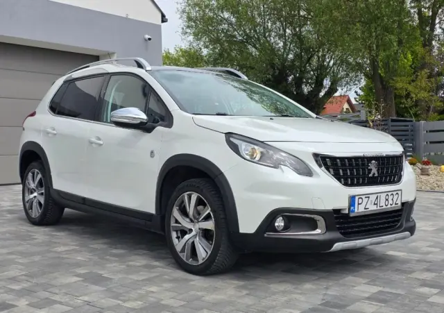 PEUGEOT 2008 