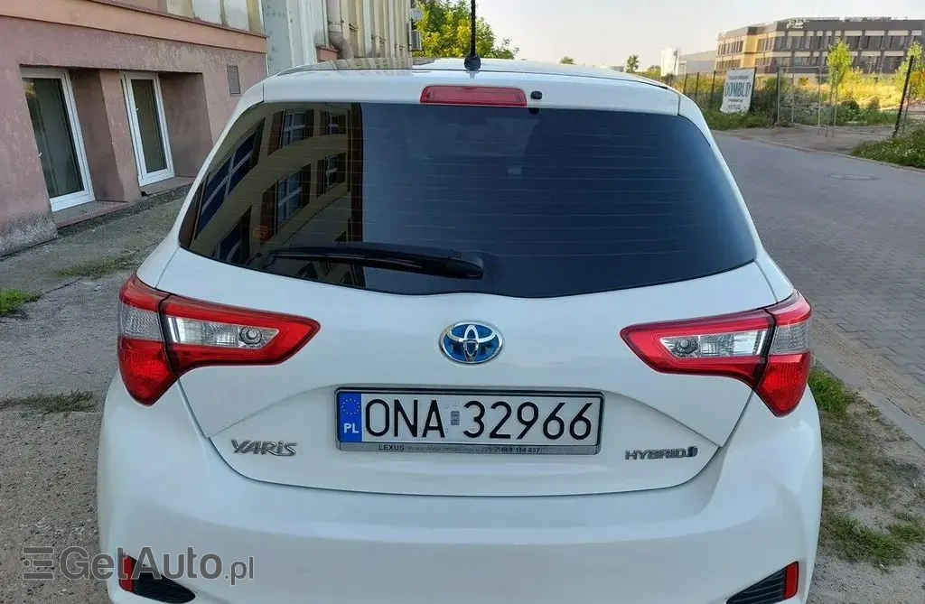 TOYOTA Yaris 