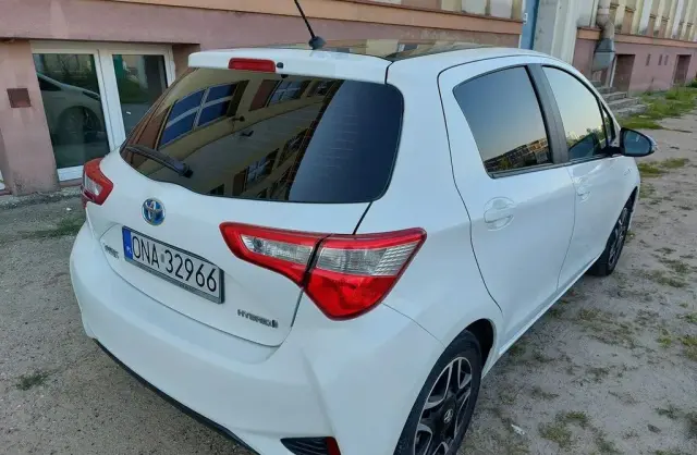 TOYOTA Yaris 