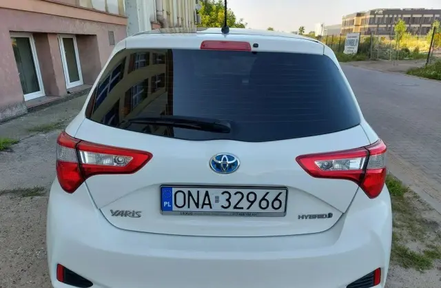 TOYOTA Yaris 
