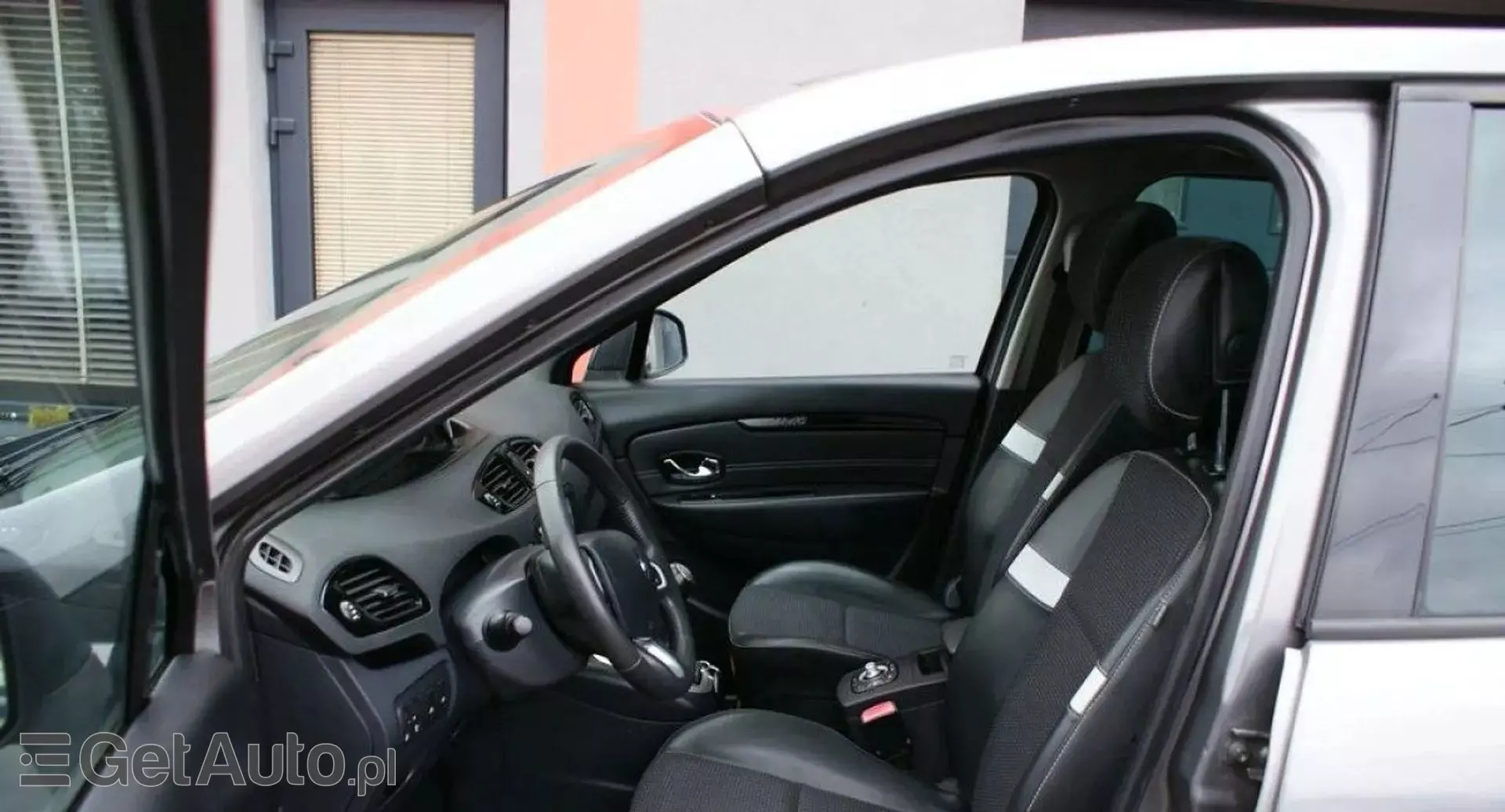 RENAULT Grand Scenic 