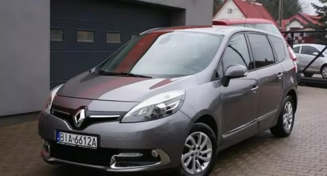 RENAULT Grand Scenic 