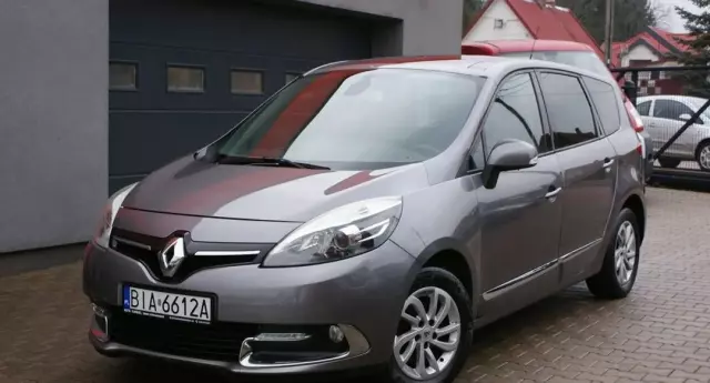 RENAULT Grand Scenic 