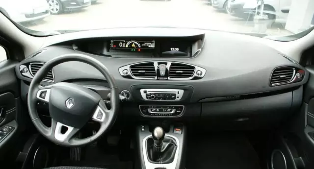 RENAULT Grand Scenic 