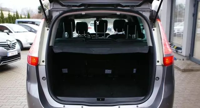 RENAULT Grand Scenic 