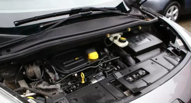 RENAULT Grand Scenic 