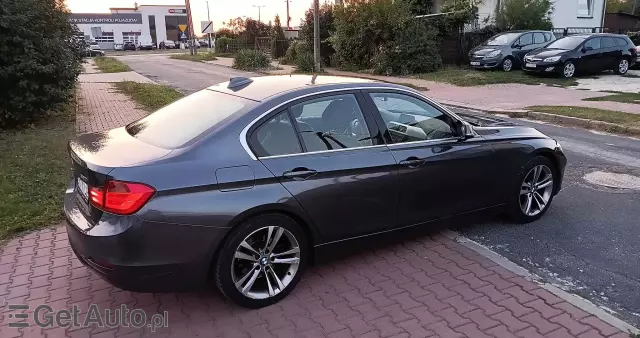 BMW Seria 3 320i Efficient Dynamics Edition Modern Line