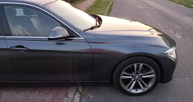 BMW Seria 3 320i Efficient Dynamics Edition Modern Line