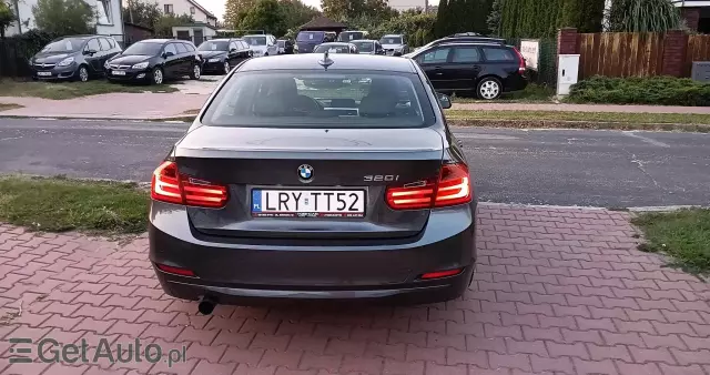 BMW Seria 3 320i Efficient Dynamics Edition Modern Line