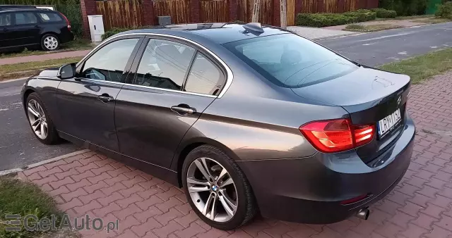 BMW Seria 3 320i Efficient Dynamics Edition Modern Line
