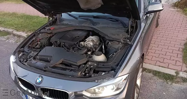 BMW Seria 3 320i Efficient Dynamics Edition Modern Line