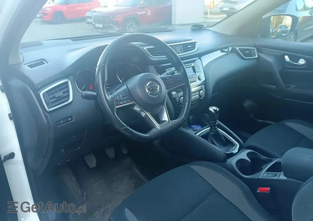NISSAN Qashqai 1.2 DIG-T Acenta