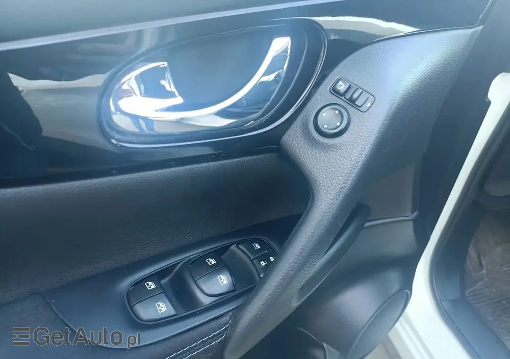 NISSAN Qashqai 1.2 DIG-T Acenta