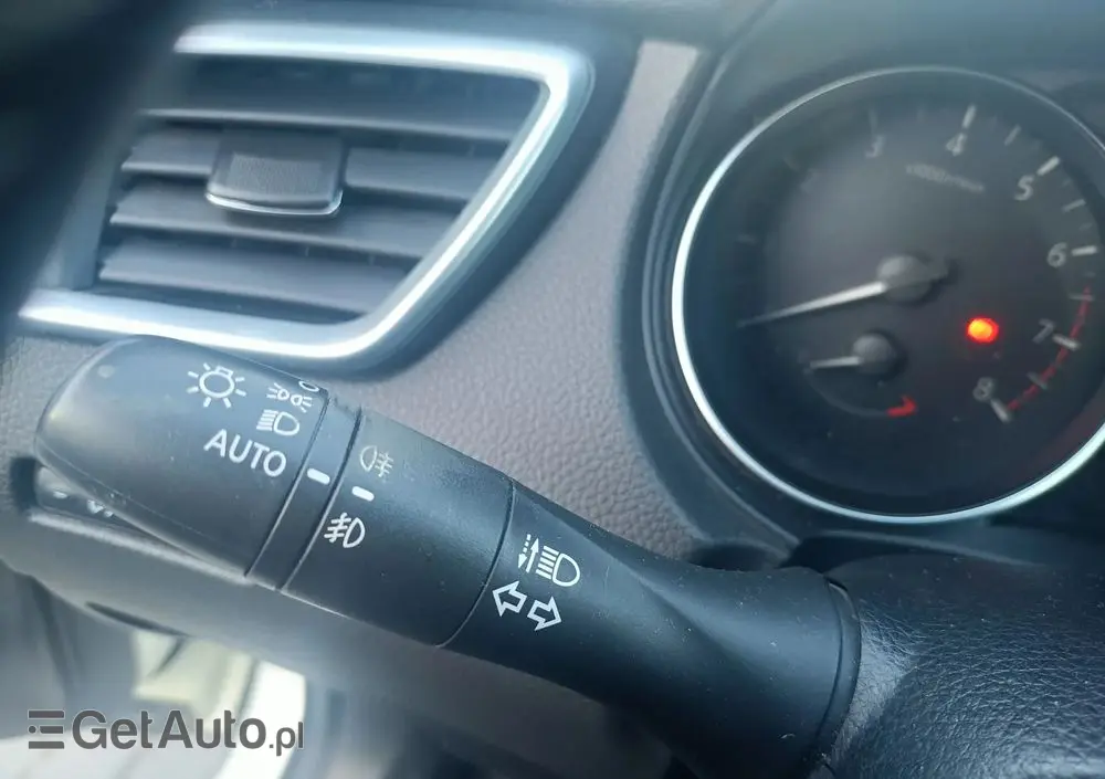 NISSAN Qashqai 1.2 DIG-T Acenta