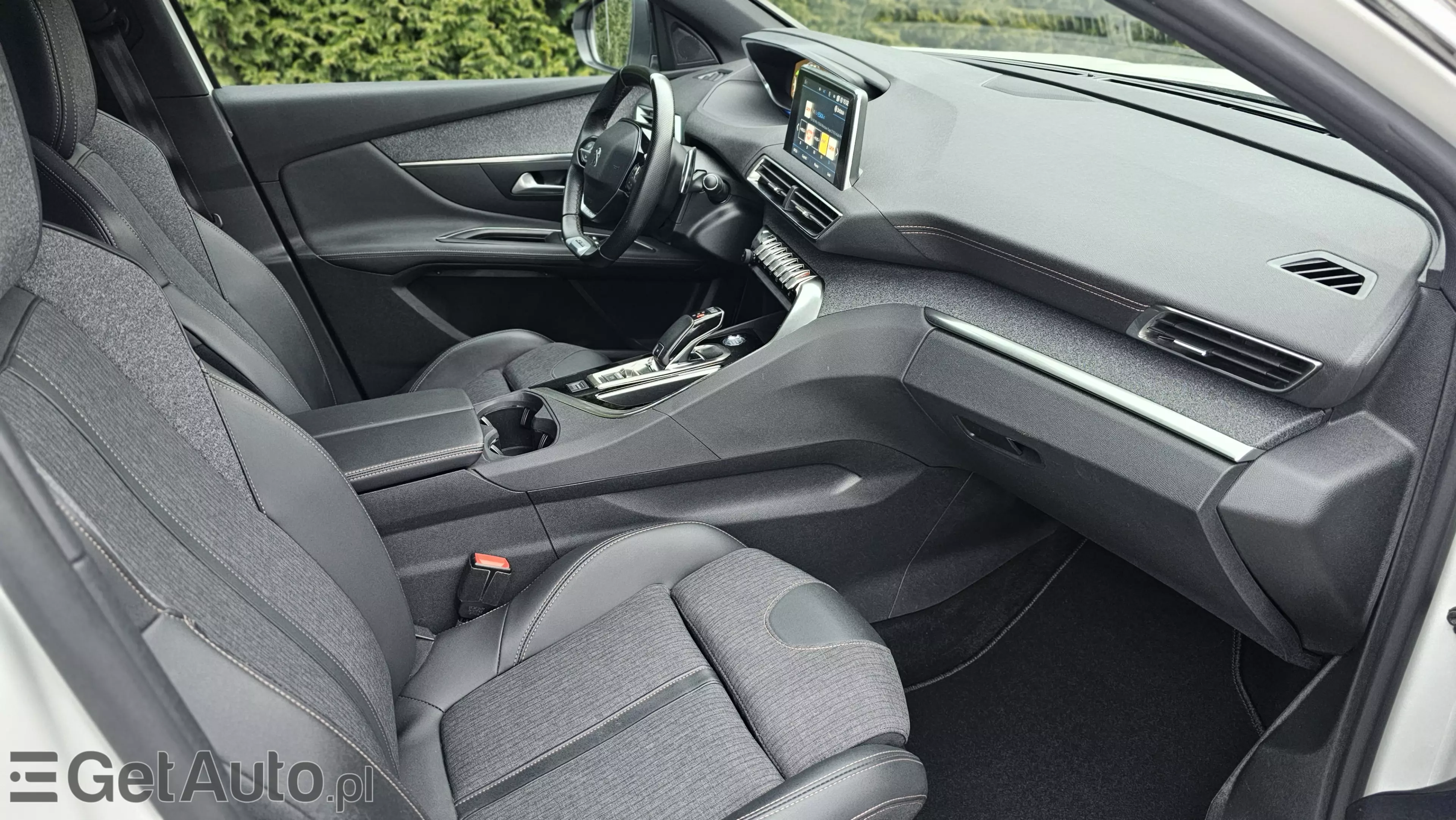 PEUGEOT 3008 GT 180 S&S Aut.